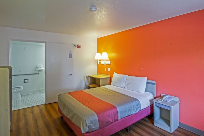 Imagen de la habitación del Hotel Motel 6 Redding, CA - South. Foto 4