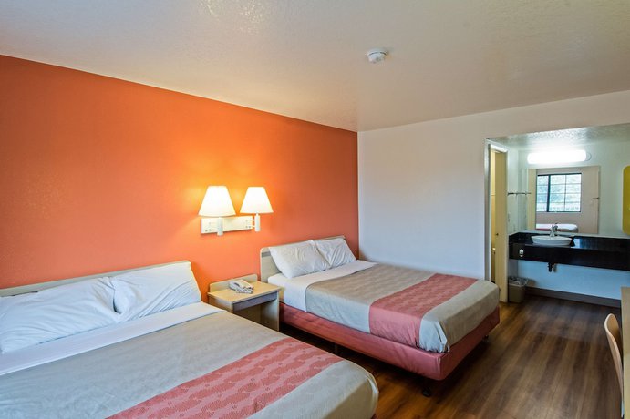 Imagen de la habitación del Hotel Motel 6 Redding, CA - South. Foto 5