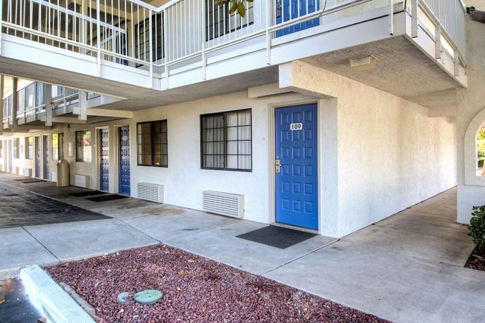 Imagen de los interiores del Hotel Motel 6 Redding, CA - South. Foto 20