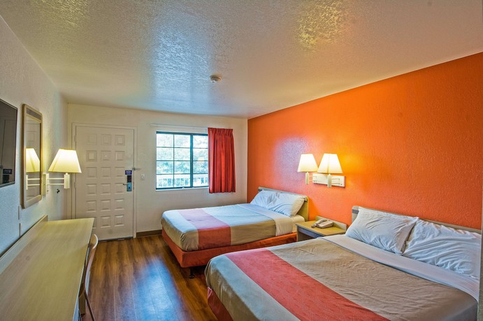 Imagen de la habitación del Hotel Motel 6 Redding, CA - South. Foto 10