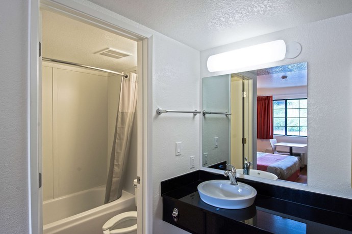 Imagen de la habitación del Hotel Motel 6 Redding, CA - South. Foto 12