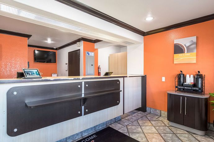 Imagen de los interiores del Hotel Motel 6 Riverside, CA - UCR East. Foto 14