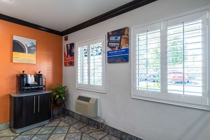 Imagen de los interiores del Hotel Motel 6 Riverside, CA - UCR East. Foto 19