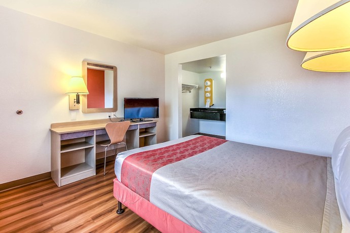 Imagen de la habitación del Hotel Motel 6 Salinas, CA - North Monterey Area. Foto 2