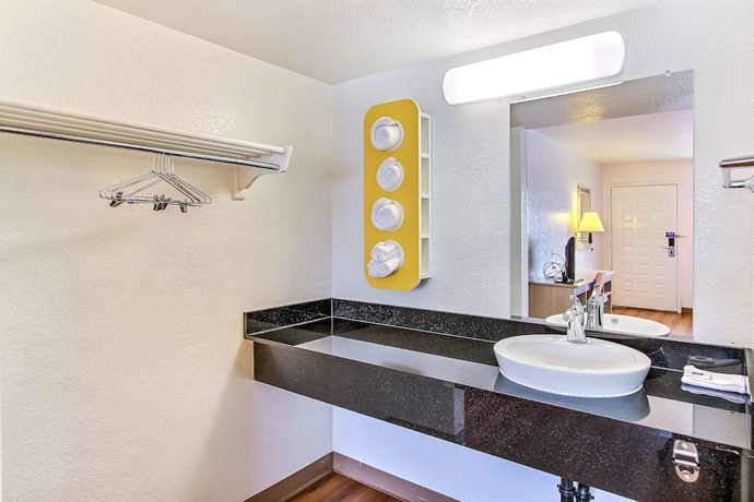 Imagen de la habitación del Hotel Motel 6 Salinas, CA - North Monterey Area. Foto 14