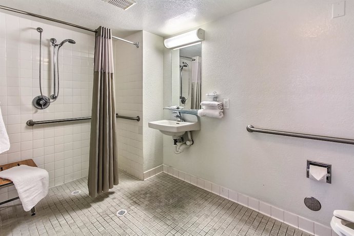 Imagen de la habitación del Hotel Motel 6 Salinas, CA - North Monterey Area. Foto 16