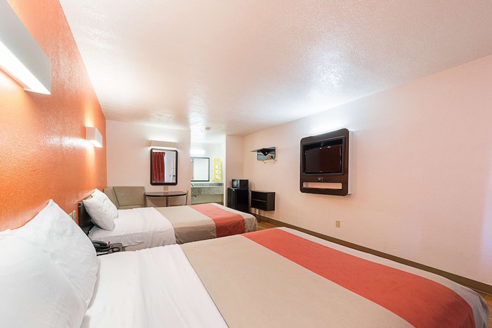 Imagen de la habitación del Hotel Motel 6 San Antonio, Tx - Fiesta Trails. Foto 12