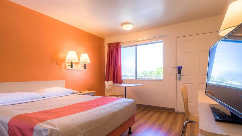 Imagen de la habitación del Hotel Motel 6 San Bernardino, CA - North. Foto 4