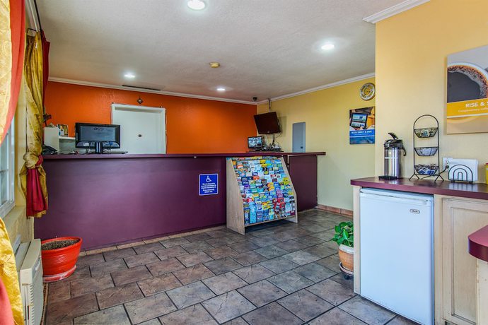 Imagen de los interiores del Hotel Motel 6 San Diego, Ca - Southbay. Foto 17