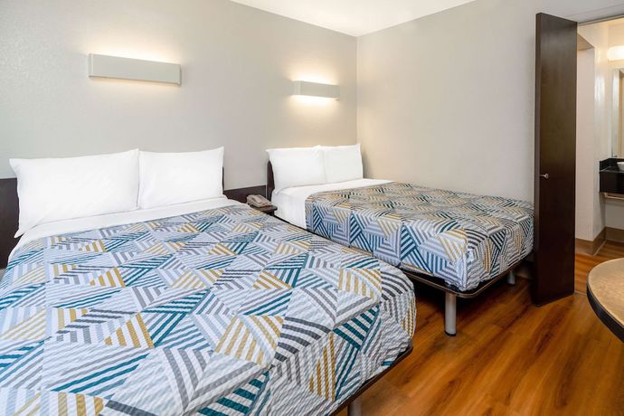 Imagen de la habitación del Hotel Motel 6 Santa Barbara, CA - State Street. Foto 12