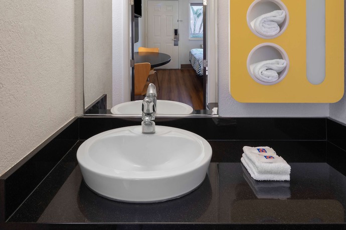 Imagen de la habitación del Hotel Motel 6 Santa Barbara, CA - State Street. Foto 17