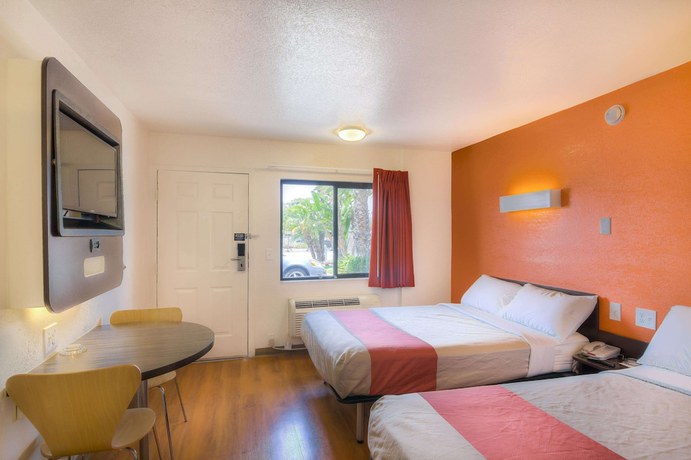 Imagen de la habitación del Hotel Motel 6 Simi Valley, CA. Foto 7