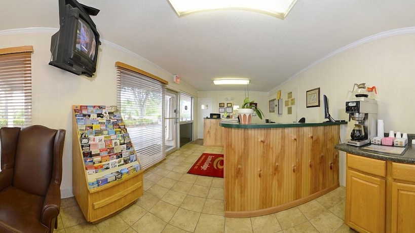 Imagen de los interiores del Hotel Motel 6 Summerville, Sc &ndash; Azalea Square. Foto 16