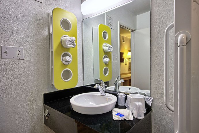 Imagen de la habitación del Hotel Motel 6 Tulare, CA. Foto 2