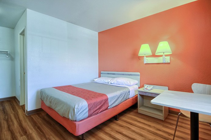 Imagen de la habitación del Hotel Motel 6 Tulare, CA. Foto 3