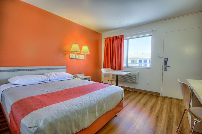 Imagen de la habitación del Hotel Motel 6 Tulare, CA. Foto 11