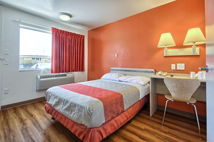 Imagen de la habitación del Hotel Motel 6 Tulare, CA. Foto 16
