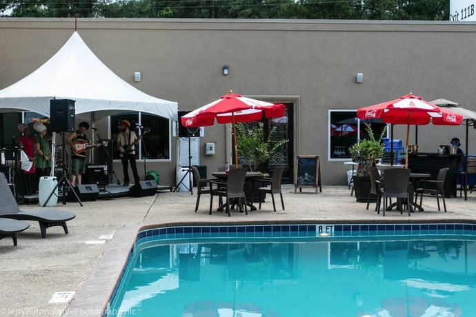 Imagen de la piscina del Hotel Motel 6 West Columbia, Sc - Airport. Foto 17