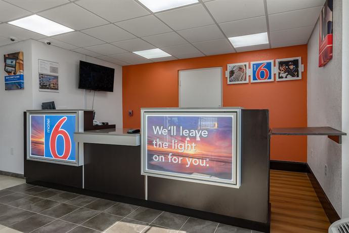 Imagen de los interiores del Hotel Motel 6 White, GA - Cartersville. Foto 17