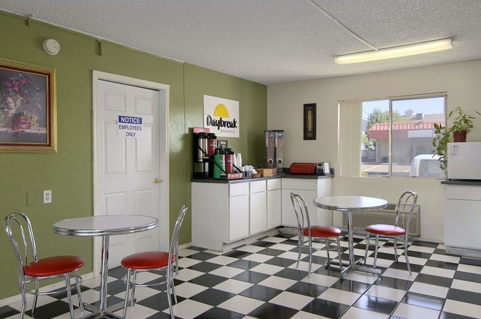 Imagen del bar/restaurante del Hotel Motel 6 Yuba City, CA. Foto 2