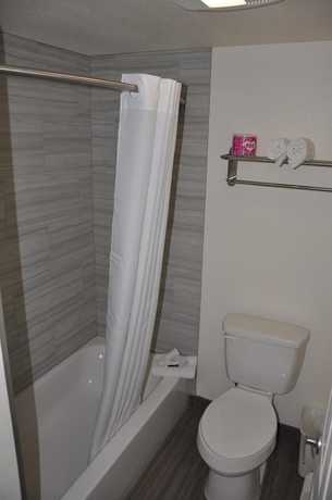 Imagen de la habitación del Hotel Motel 6 on Maple. Foto 13