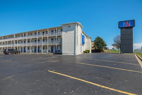 Imagen general del Hotel Motel 6-Blue Springs, MO. Foto 1