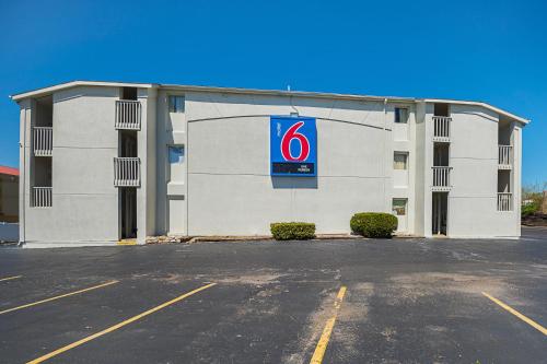 Imagen general del Hotel Motel 6-Blue Springs, MO. Foto 2