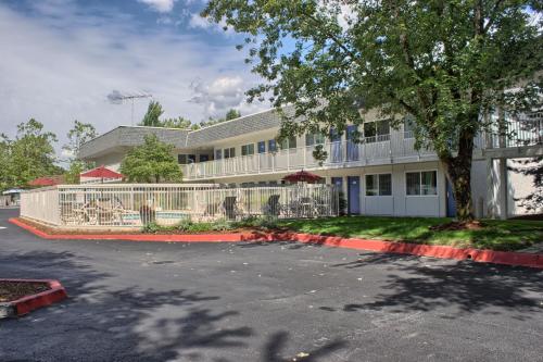 Imagen general del Hotel Motel 6-Issaquah, WA - Seattle - East. Foto 2
