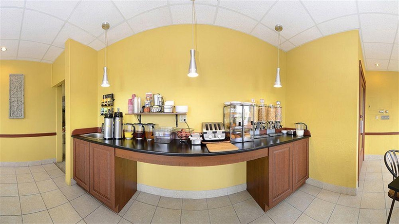 Imagen general del Hotel Motel 6-Moncton, NB. Foto 4