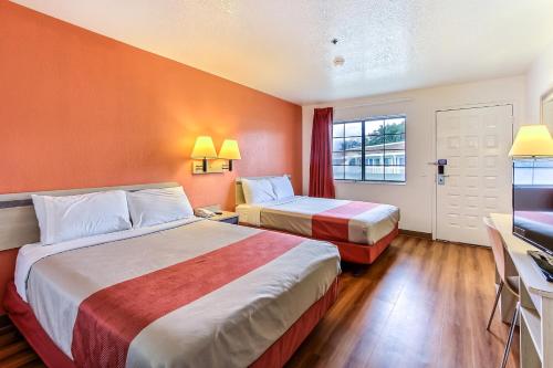 Imagen general del Hotel Motel 6-Salinas, CA - North Monterey Area. Foto 1