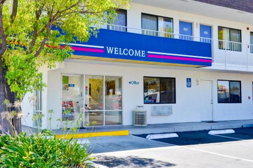 Imagen general del Hotel Motel 6-Santa Nella, CA - Los Banos - Interstate 5. Foto 4