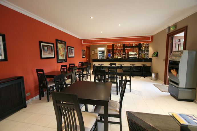 Imagen del bar/restaurante del Hotel Motel Aeropuerto. Foto 9