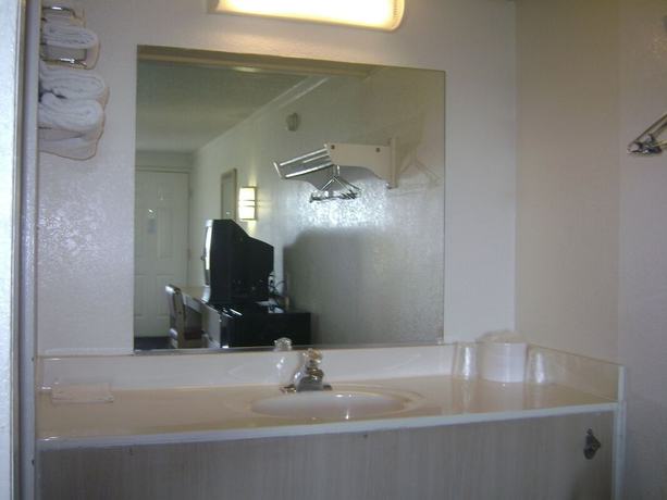 Imagen de la habitación del Hotel Motel Beechmont. Foto 11