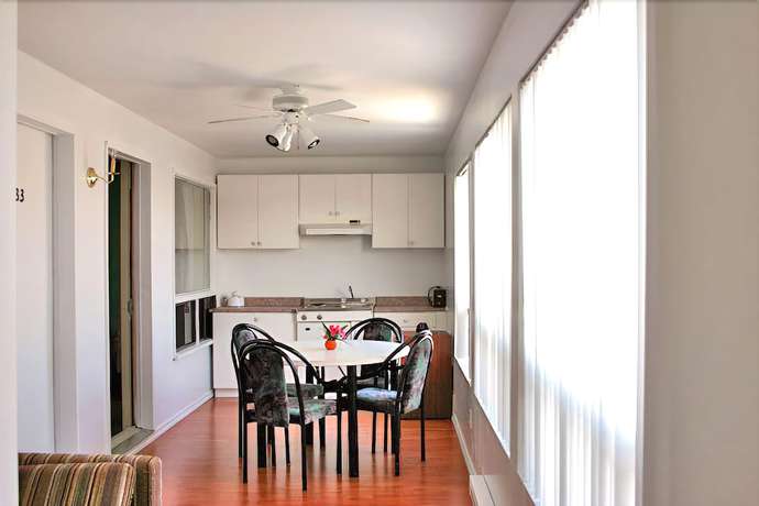 Imagen de los interiores del Hotel Motel Bellevue. Foto 12