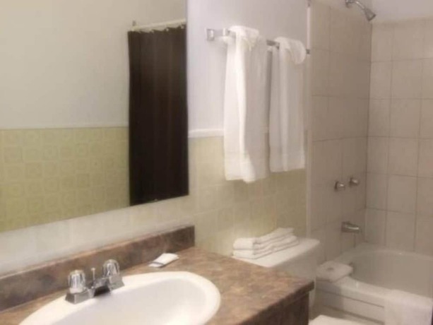 Imagen de la habitación del Hotel Motel Bon-Air Pont-Rouge. Foto 16