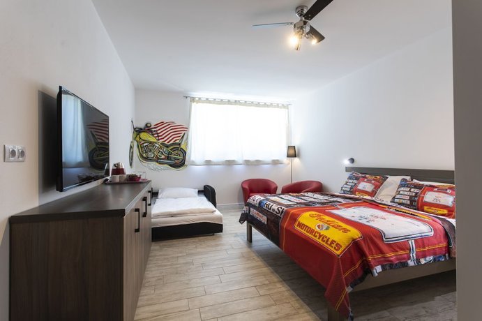 Imagen de la habitación del Hotel Motel Eldorado. Foto 14