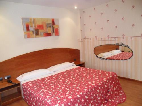 Imagen general del Hotel Motel Emporio. Foto 1