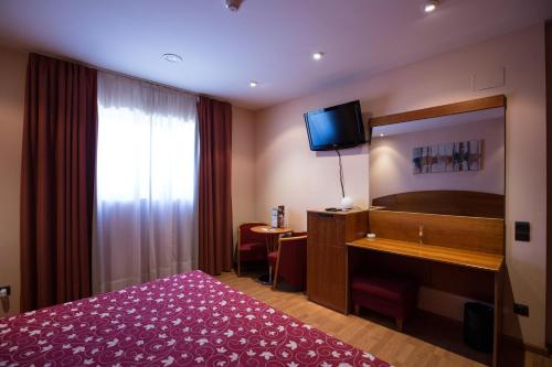 Imagen general del Hotel Motel Emporio. Foto 6