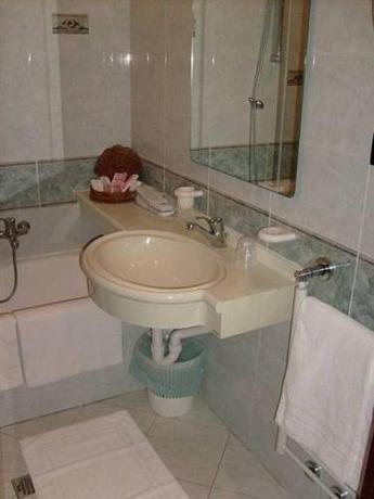 Imagen general del Hotel Motel Flower. Foto 2