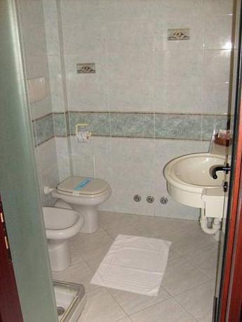 Imagen general del Hotel Motel Flower. Foto 6