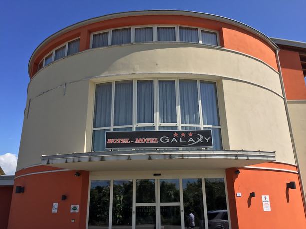 Imagen de los interiores del Hotel Motel Galaxy. Foto 17