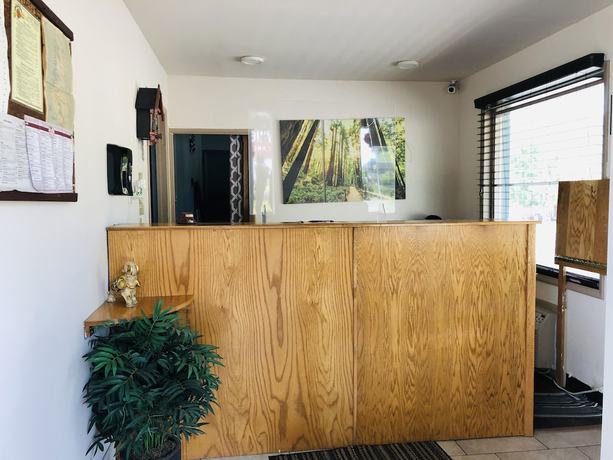 Imagen de los interiores del Hotel Motel Garberville. Foto 20