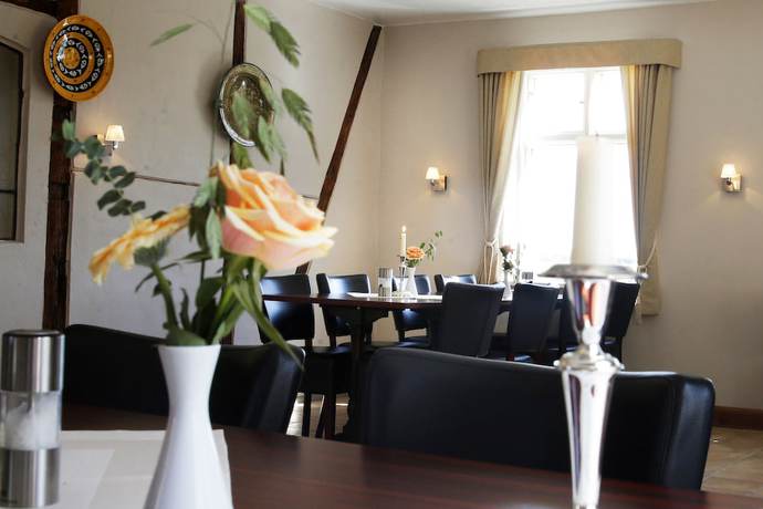 Imagen del bar/restaurante del Hotel Motel H&oslash;jm&oslash;lle Kro. Foto 5