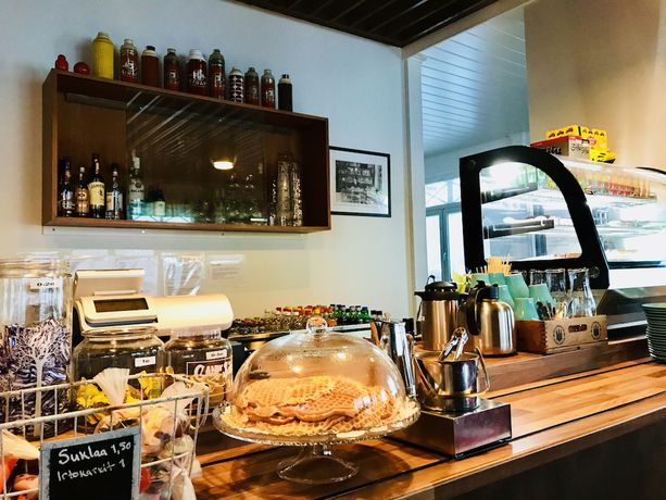 Imagen del bar/restaurante del Hotel Motel Käpylä. Foto 4