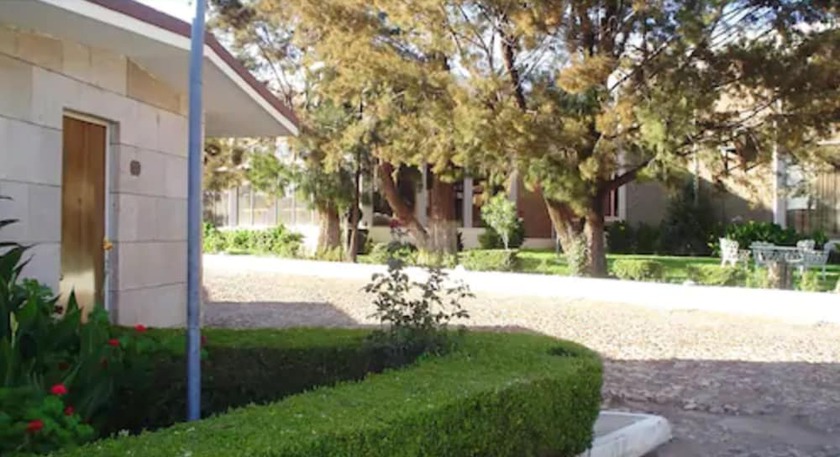 Imagen de los exteriores del Hotel Motel La Fortuna. Foto 14