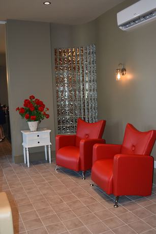 Imagen de los interiores del Hotel Motel Le Martinet. Foto 20