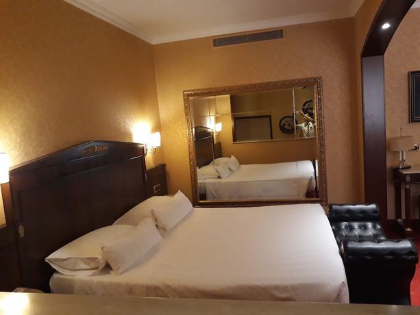 Imagen de la habitación del Hotel Motel Luna. Foto 9