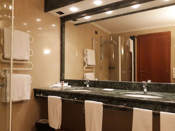 Imagen de la habitación del Hotel Motel Luna. Foto 12