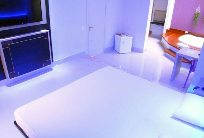 Imagen de la habitación del Hotel Motel Luxury. Foto 10