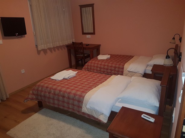 Imagen de la habitación del Hotel Motel Monako. Foto 4